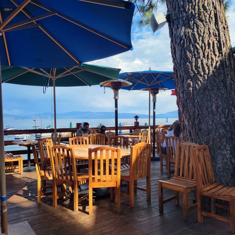 Sunnyside Restaurant & Lodge, West Shore