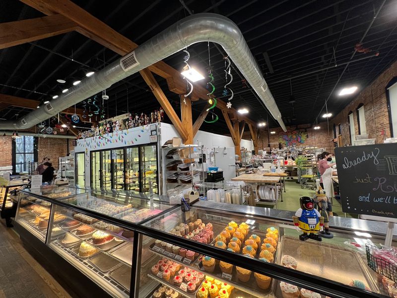 10 Illinois Bakeries That Make Summer Road Trips Even Sweeter - Decor Hint Trefzger's Bakery, Peoria Heights