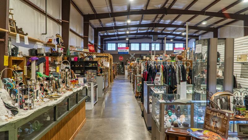 Peachtree Peddler's Flea Market And Antique Centre, McDonough