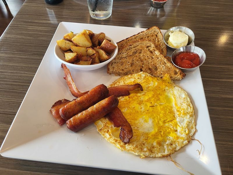 Old-School Breakfast, Fancy Edges