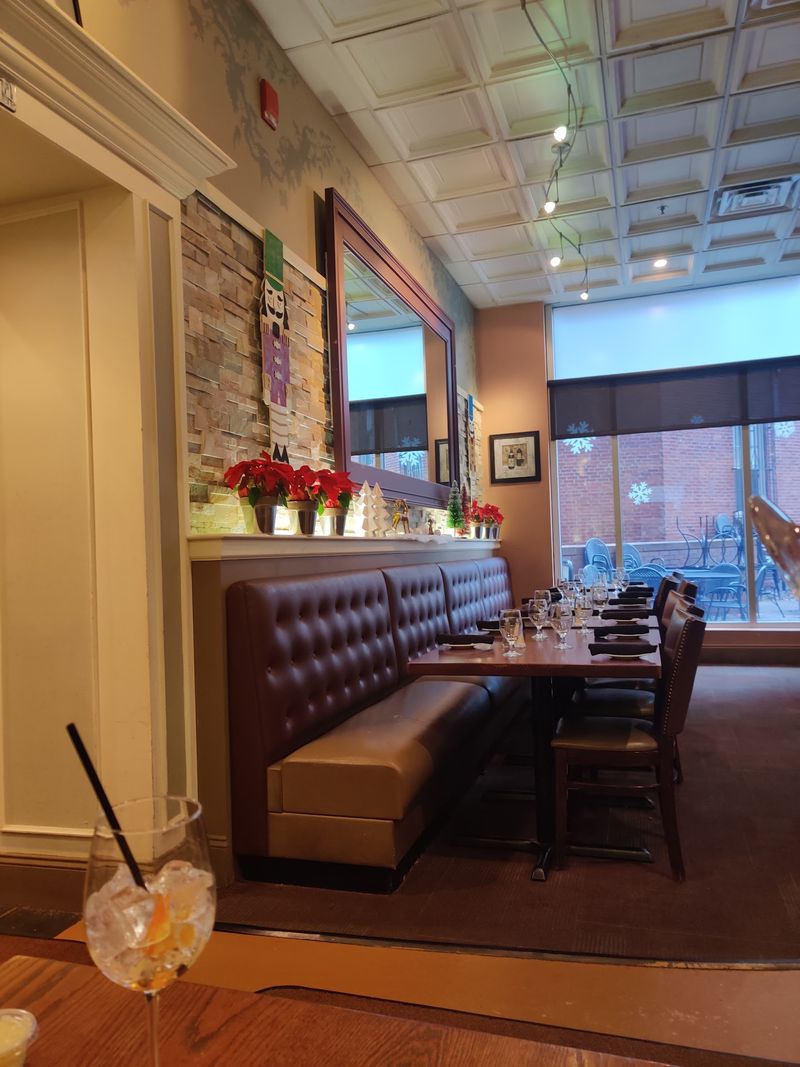 One Of The Best Italian Restaurants In Connecticut Deserves A Spot On Your List - Decor Hint A Big Renovation Refreshed The Whole Dining Room