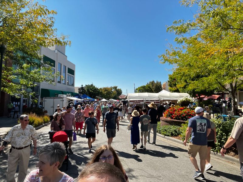 Walk Main Street While Local Growers Fill Their Stands With Fresh Apples