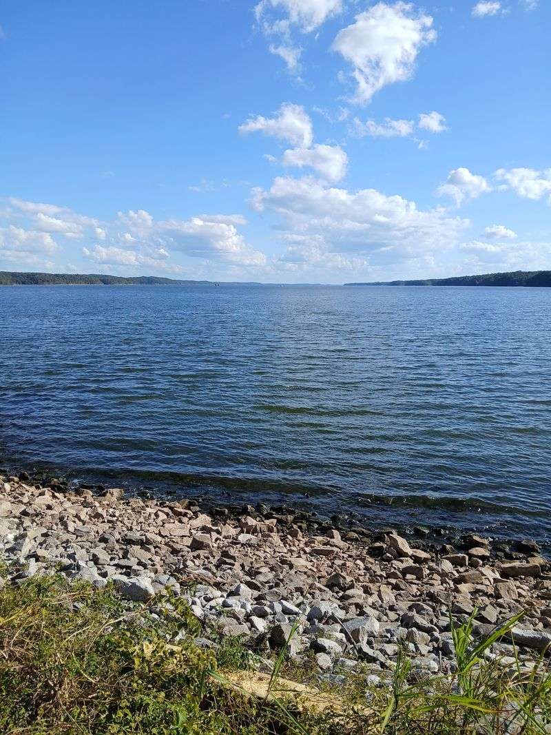 Kentucky's Largest Lake Has Become The Center Of A Growing Water Debate - Decor Hint The Sheer Scale Of The Water In Question