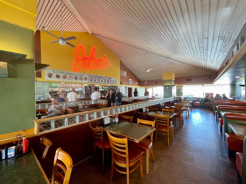 John's Restaurant