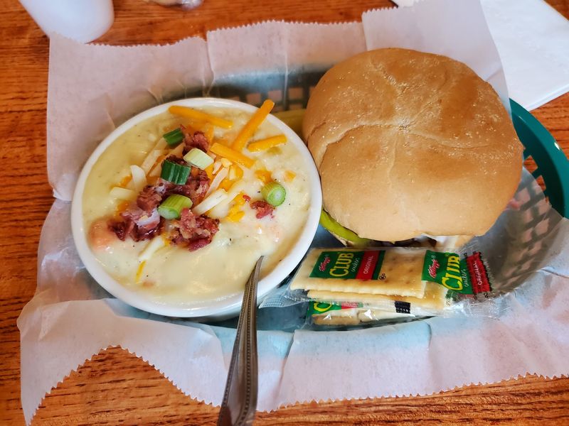 Colby's Deli & Cafe
