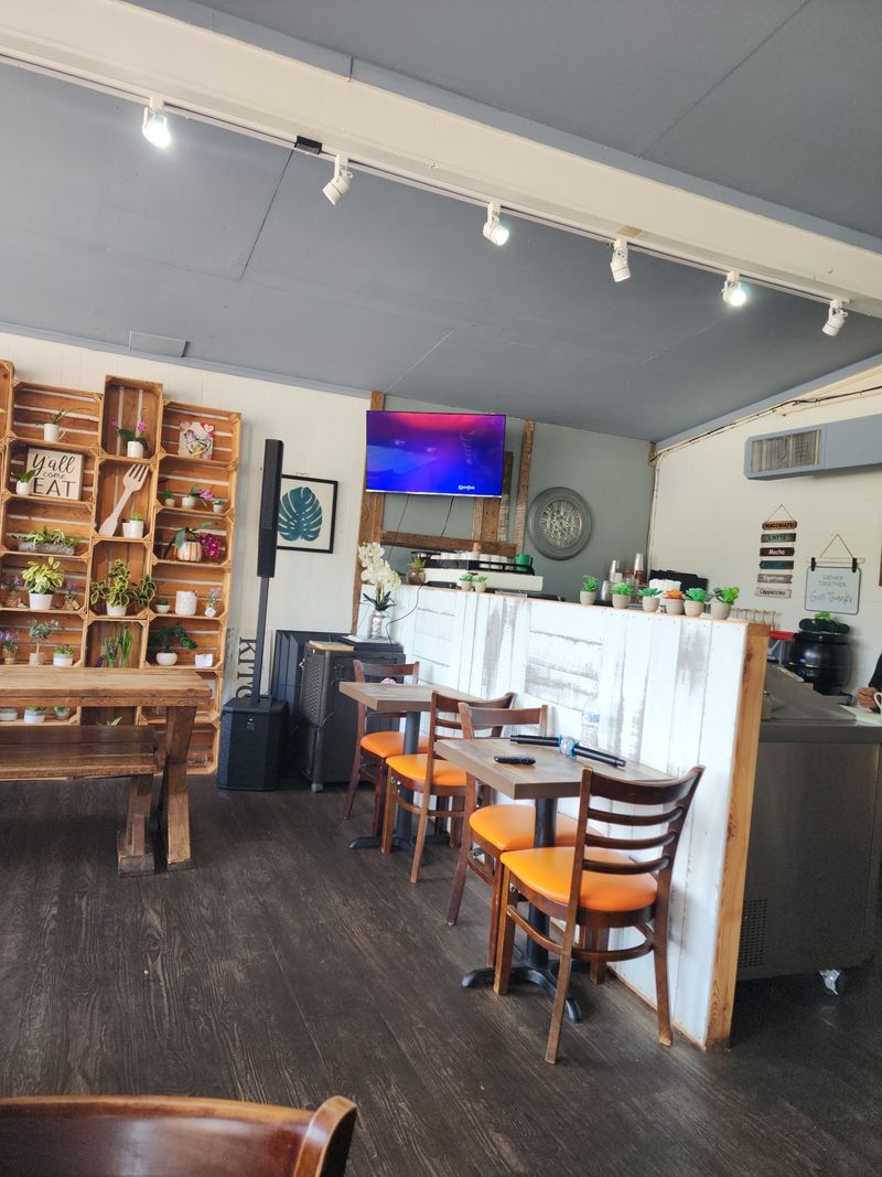 Chibugan Cafe And More, Winterville