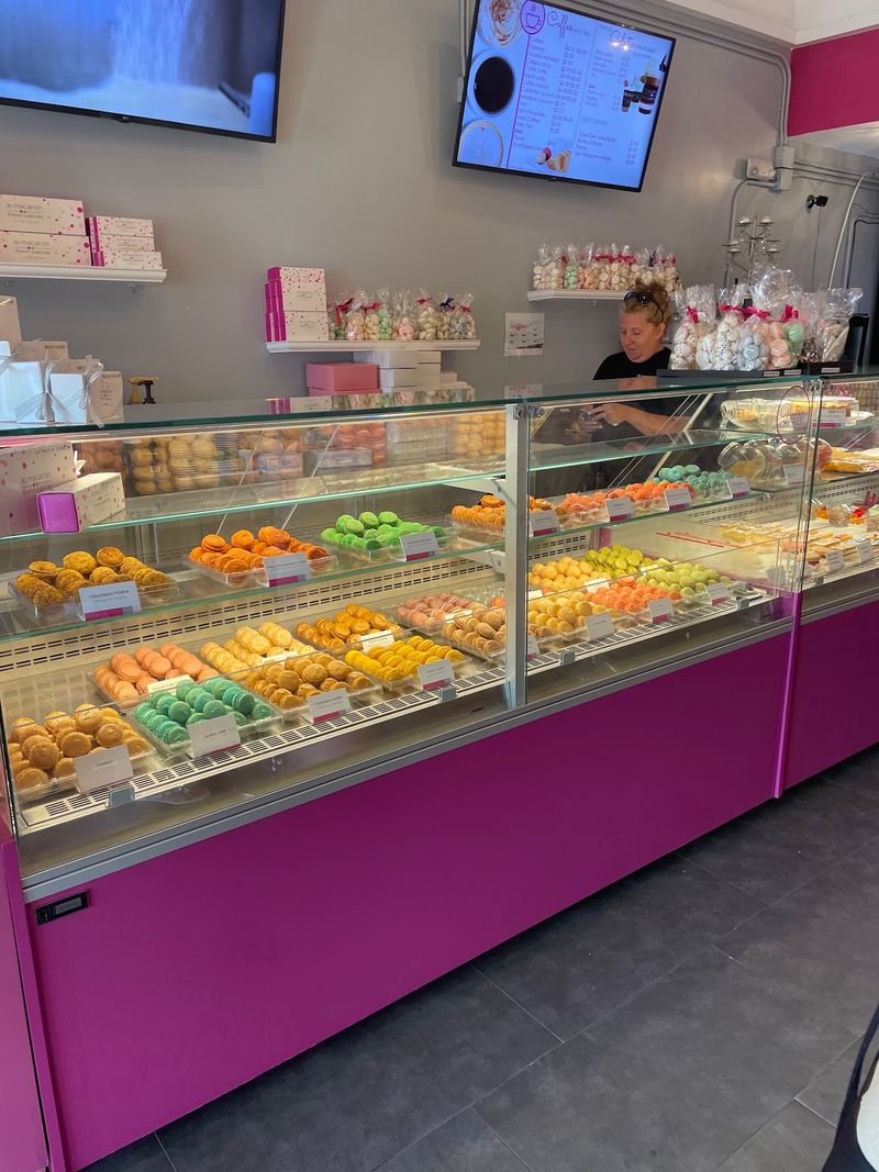 10 Florida Bakeries And Cafés Where Pastries And European-Inspired Treats Still Take The Spotlight - Decor Hint Le Macaron French Pastries, Sarasota