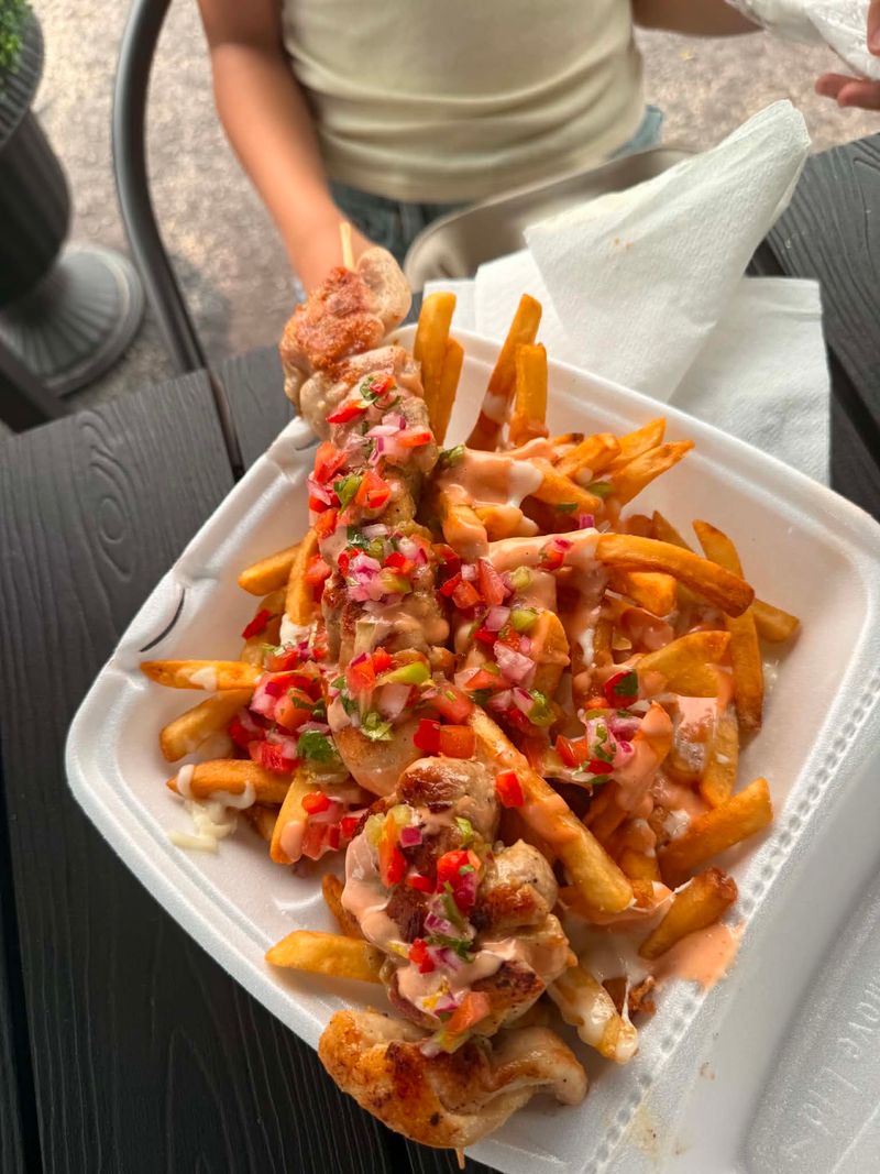Los Nenes Puerto Rican Food Truck