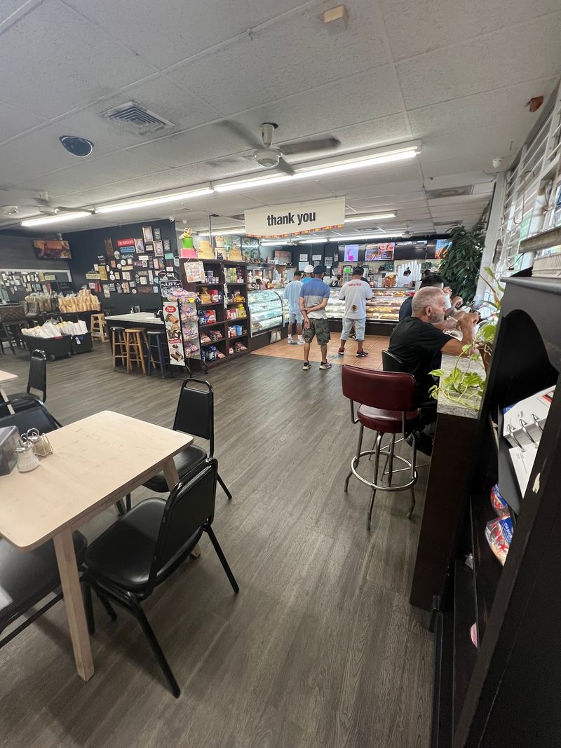 Sunshine Bakery, Fort Lauderdale