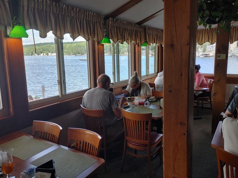 Shibley's At The Pier, Alton