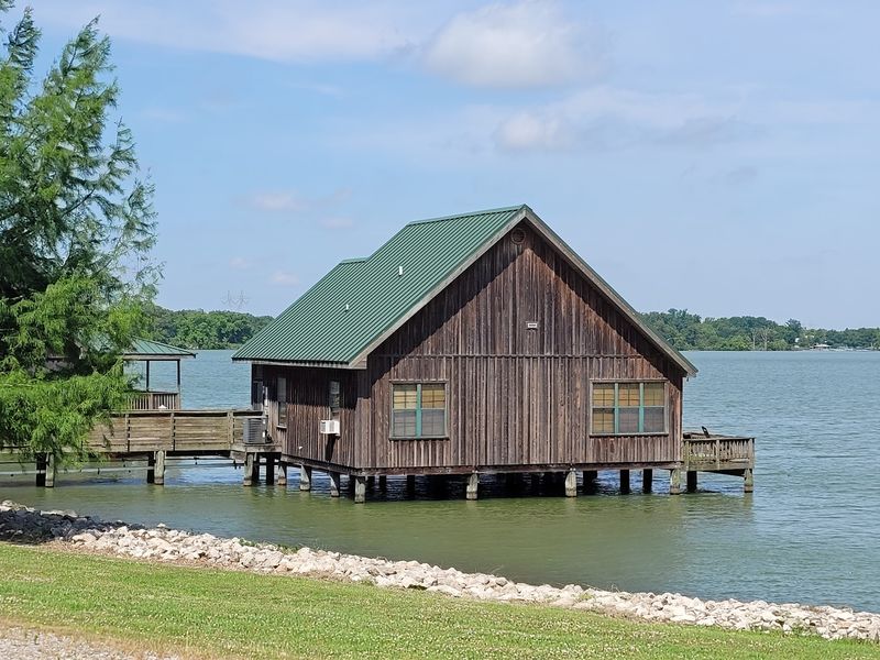 Poverty Point Reservoir State Park, Delhi
