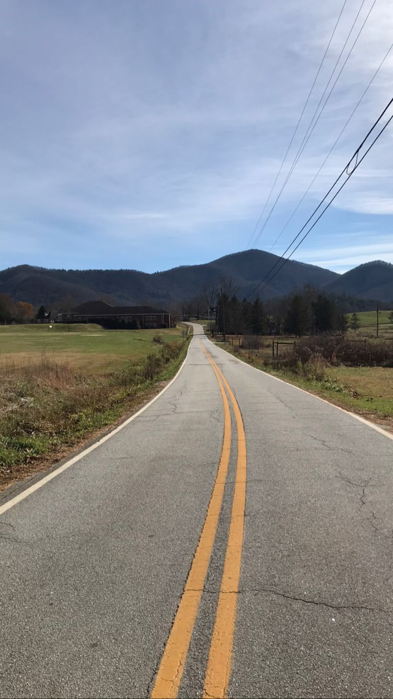 10 Quiet Georgia Mountain Towns That Haven't Been Ruined By Tourists Yet - Decor Hint Rabun Gap