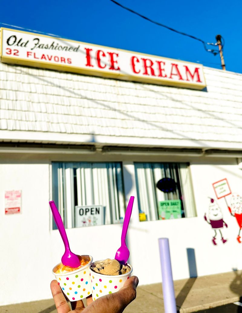 Old Fashioned Ice Cream, West Babylon