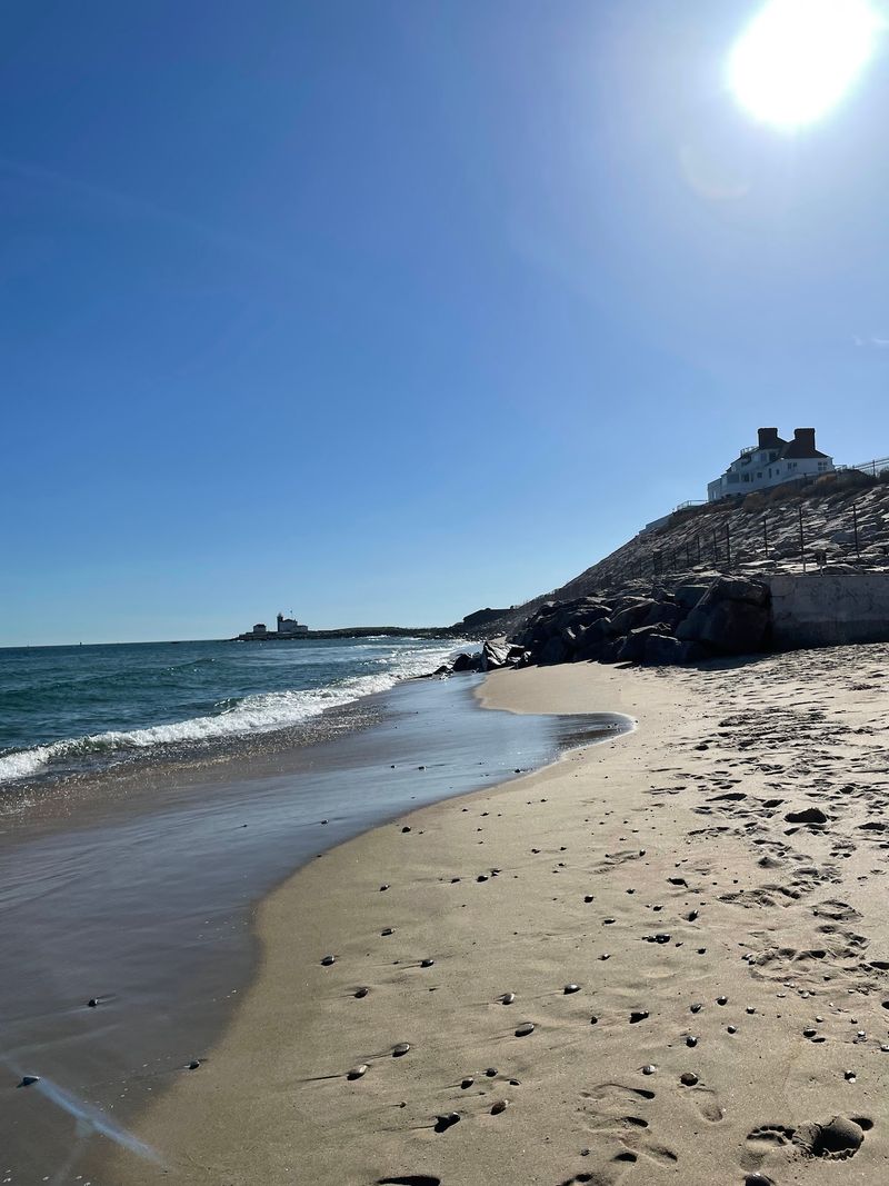 12 Of The Most Gorgeous Beach Spots In California's Santa Barbara For A Late Summer Swim - Decor Hint East Beach