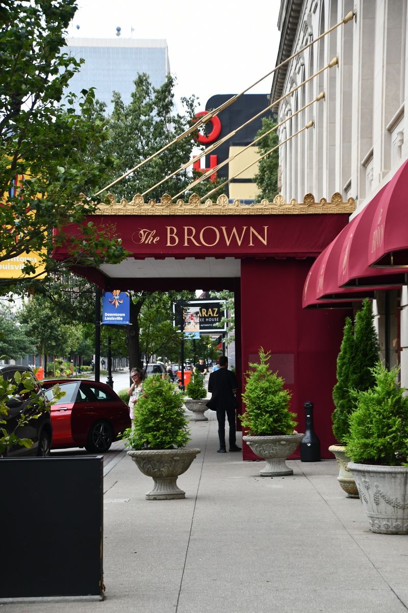 12 Kentucky Restaurants Serving Portions So Big You'll Need A To-Go Box - Decor Hint J Graham's Cafe