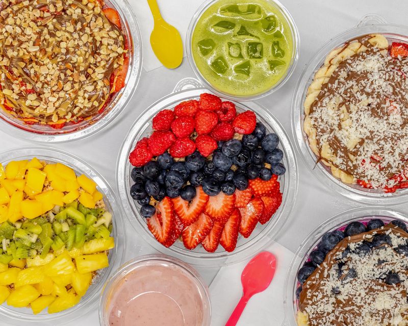 Fruit Bowls And Coolers