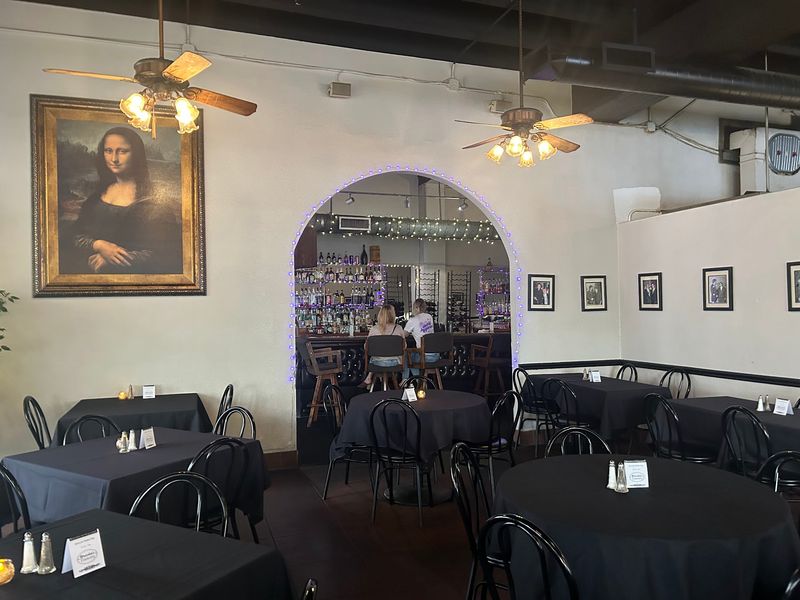 Uricchio's Trattoria, Bakersfield
