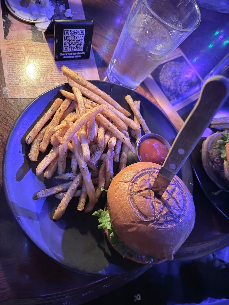 Raven's Manor, Portland