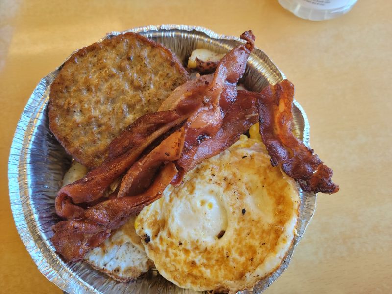 Breakfast And Lunch Stay Available Throughout The Day