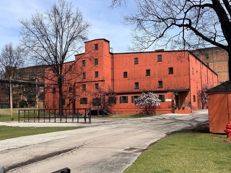 Kentucky Has Distilleries That Look Like Something Out Of A Postcard - Decor Hint Buffalo Trace Distillery