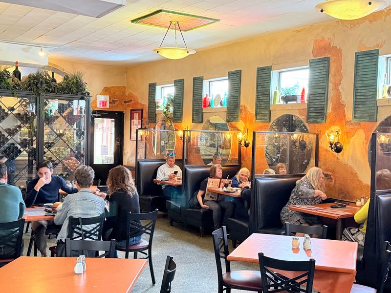 13 Best Italian Restaurants In Kentucky You Cannot Miss In 2026 - Decor Hint Pompilios