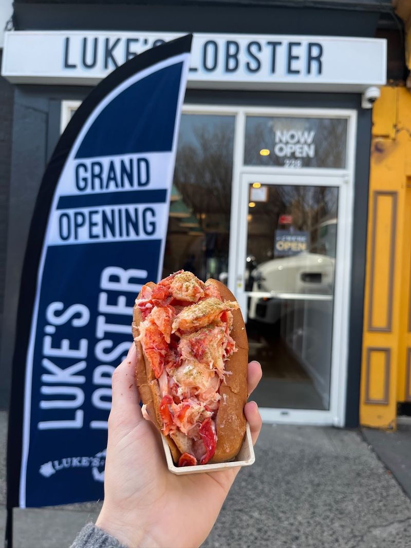 Luke's Lobster