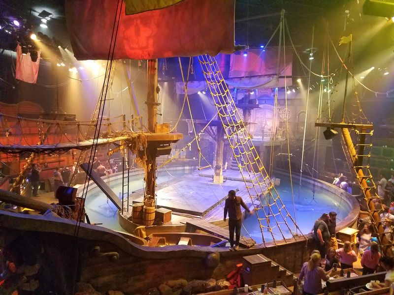 13 Southern California Eateries So Unusual They're Worth Planning A Trip Around - Decor Hint Pirates Dinner Adventure, Buena Park