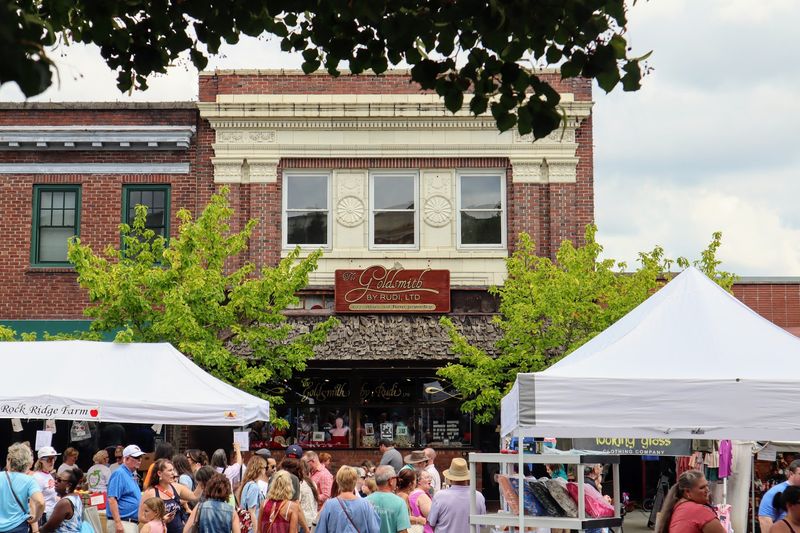 Save Monday Afternoon For The King Apple Parade