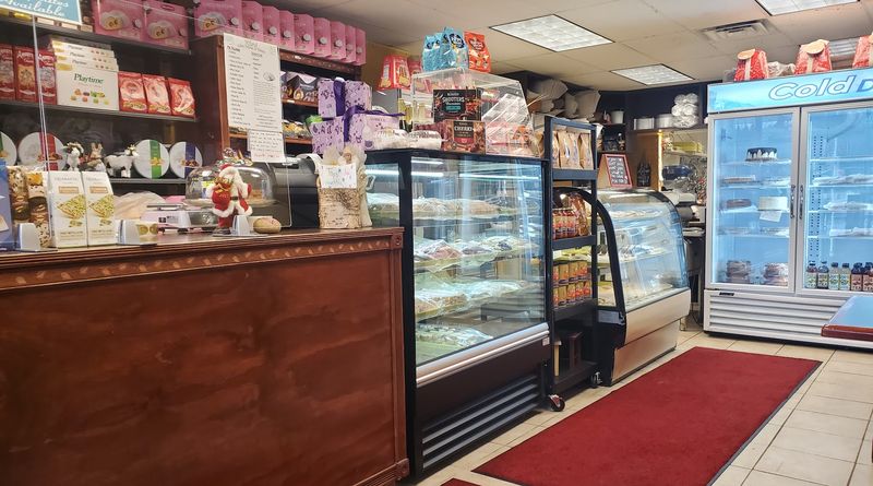 Milani Italian Pastry & Bakery, Northford