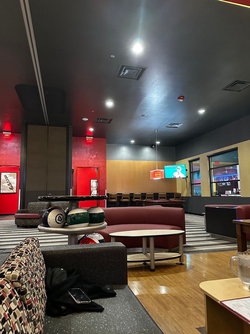 Pinz Bowling Center, Meridian