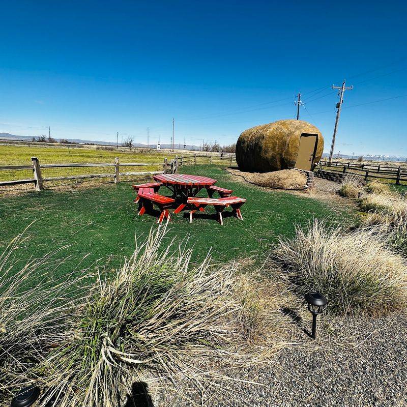 These 9 Unique Buildings In Idaho Look Like Nothing Else In The State - Decor Hint Big Idaho Potato Hotel, Boise