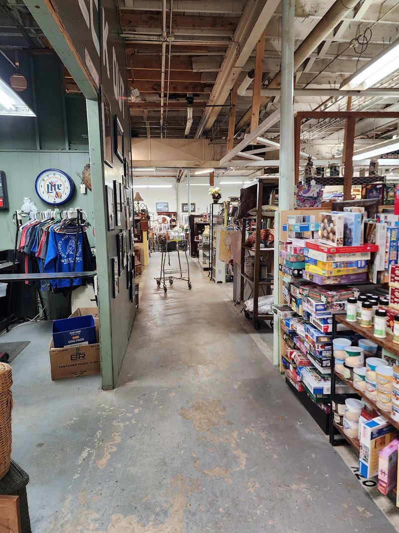 White Owl Antique Mall, Mount Pleasant