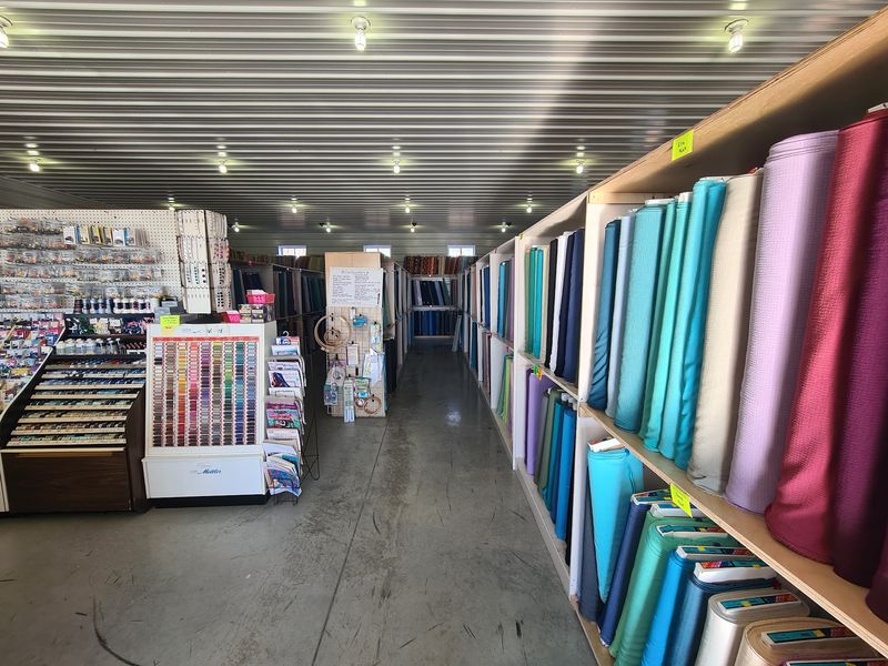 Dutch Country Fabrics, Munfordville