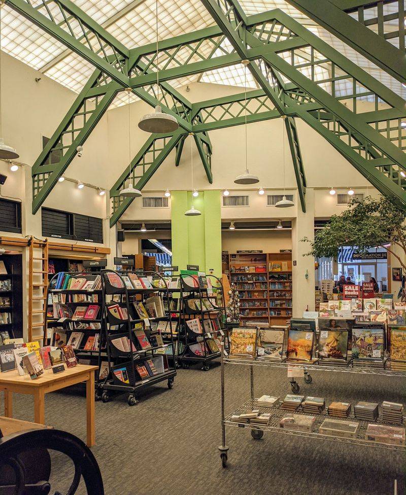 Bookshop Santa Cruz, Santa Cruz