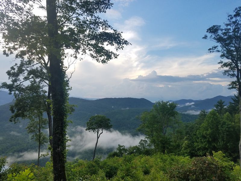 This Georgia Town Where Summer Temperatures Rarely Climb Above 80 Degrees - Decor Hint Rabun Bald Rewards The Climb