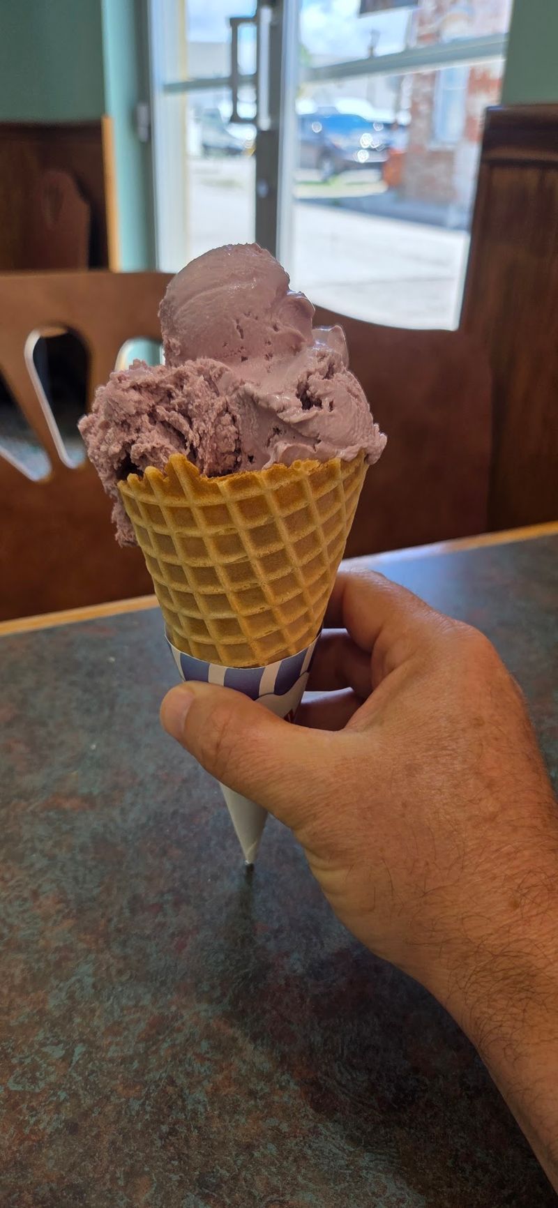 Started By Four Brothers In 1937, This Ohio Bakery Became An Ice Cream Favorite - Decor Hint Plan Your Sweet Visit