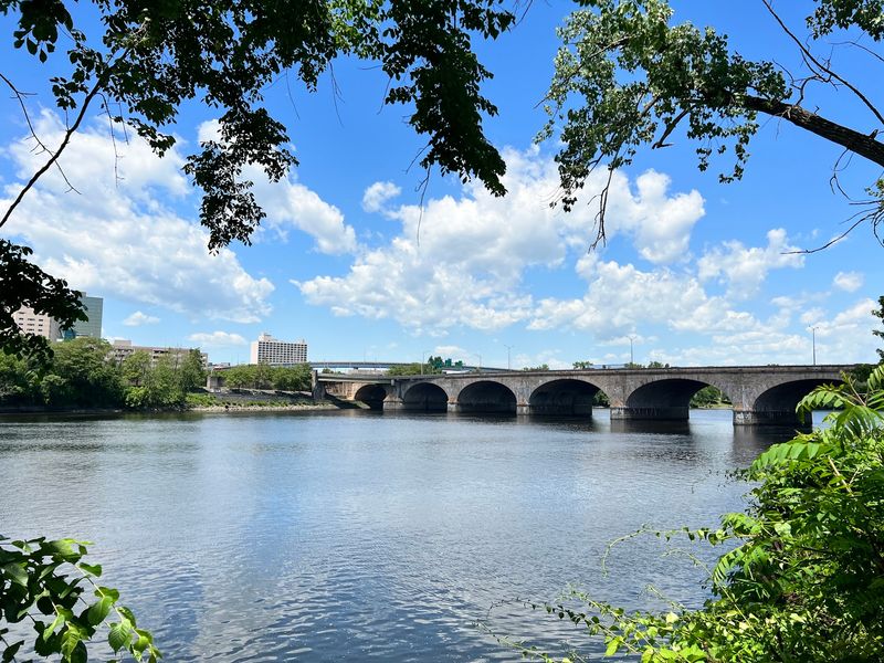 10 Connecticut Boardwalks, Piers, And Waterfront Walks Made For A Scenic Day Out - Decor Hint Great River Park Waterfront Walk, East Hartford