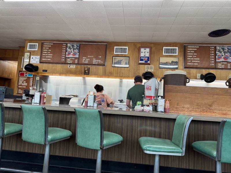 Johnson's Drive-In, Siler City