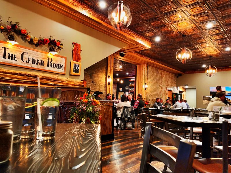 The Cedar Room, Dresses Up Comfort Food