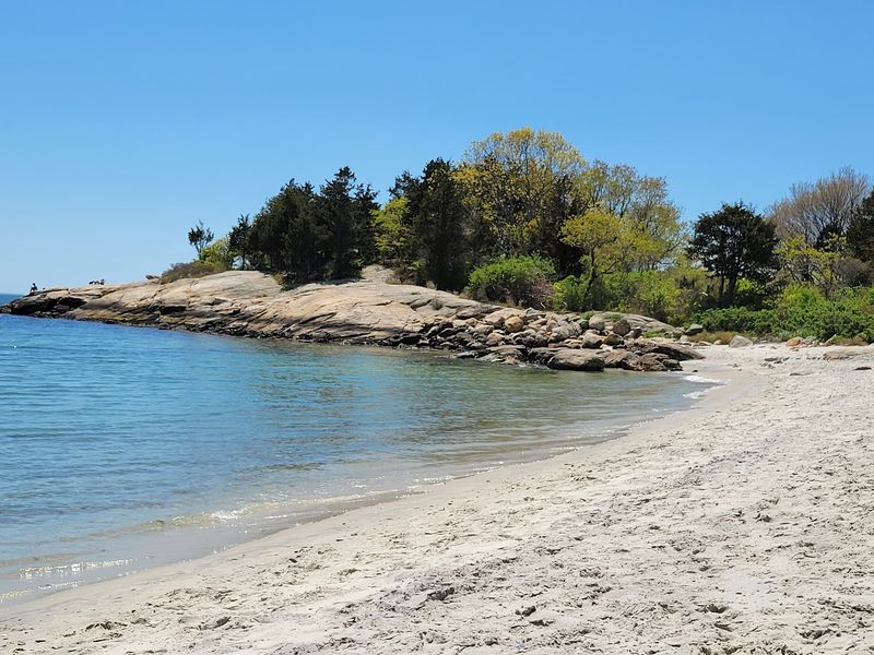 11 Connecticut Beaches Perfect For One Last Late Summer Swim - Decor Hint Waterford Beach Park, Waterford