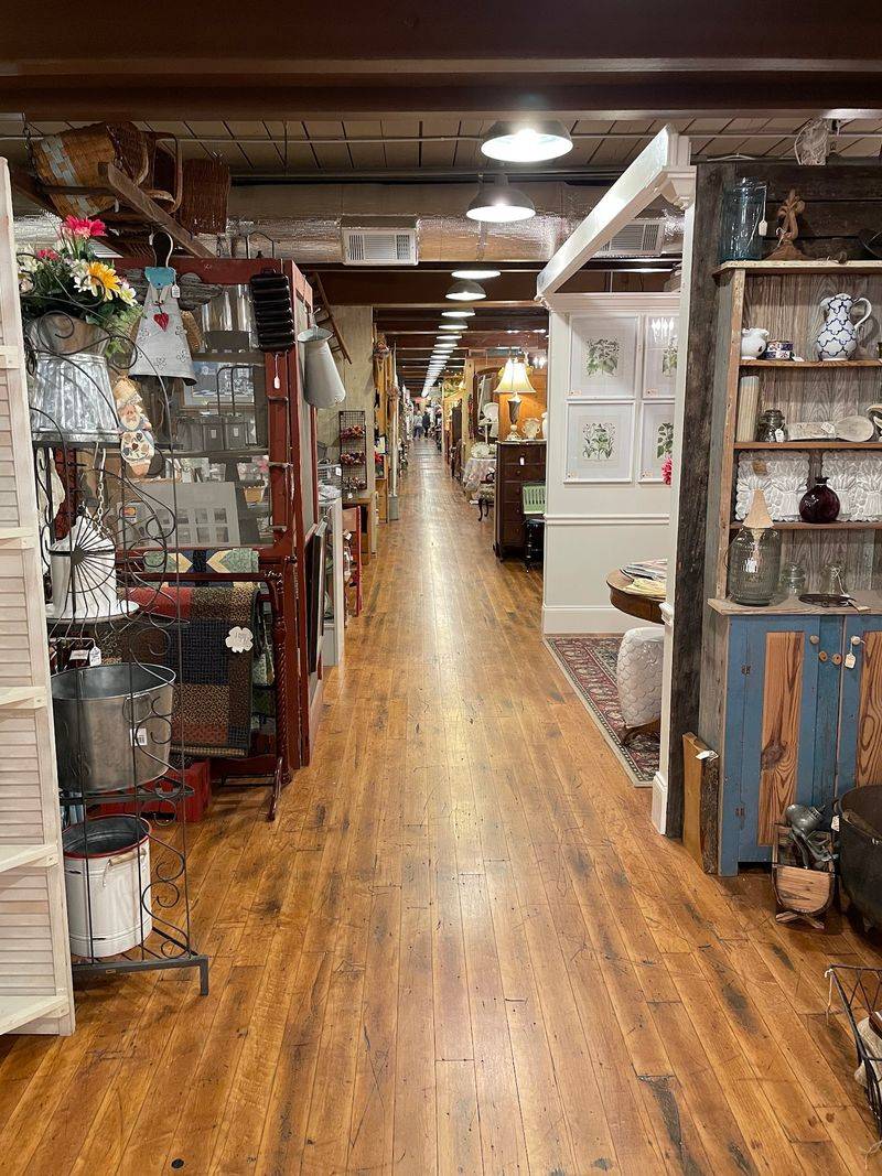 The Cotton Depot, Monroe