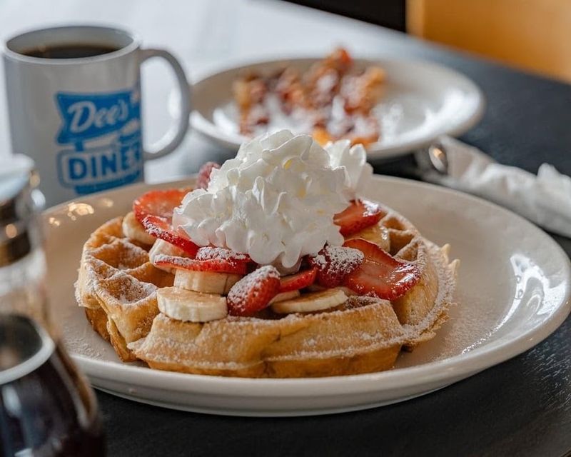 10 Essential Restaurants In Owensboro, Kentucky Worth The Trip In 2026 - Decor Hint Dee's Diner