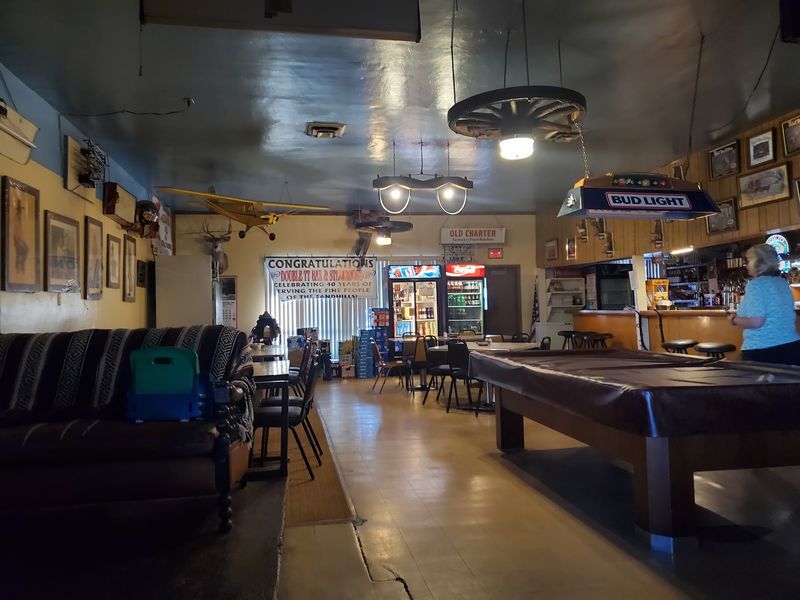 8 Nebraska Restaurants So Remote The Drive Feels Like Part Of The Experience - Decor Hint Double T Bar, Halsey
