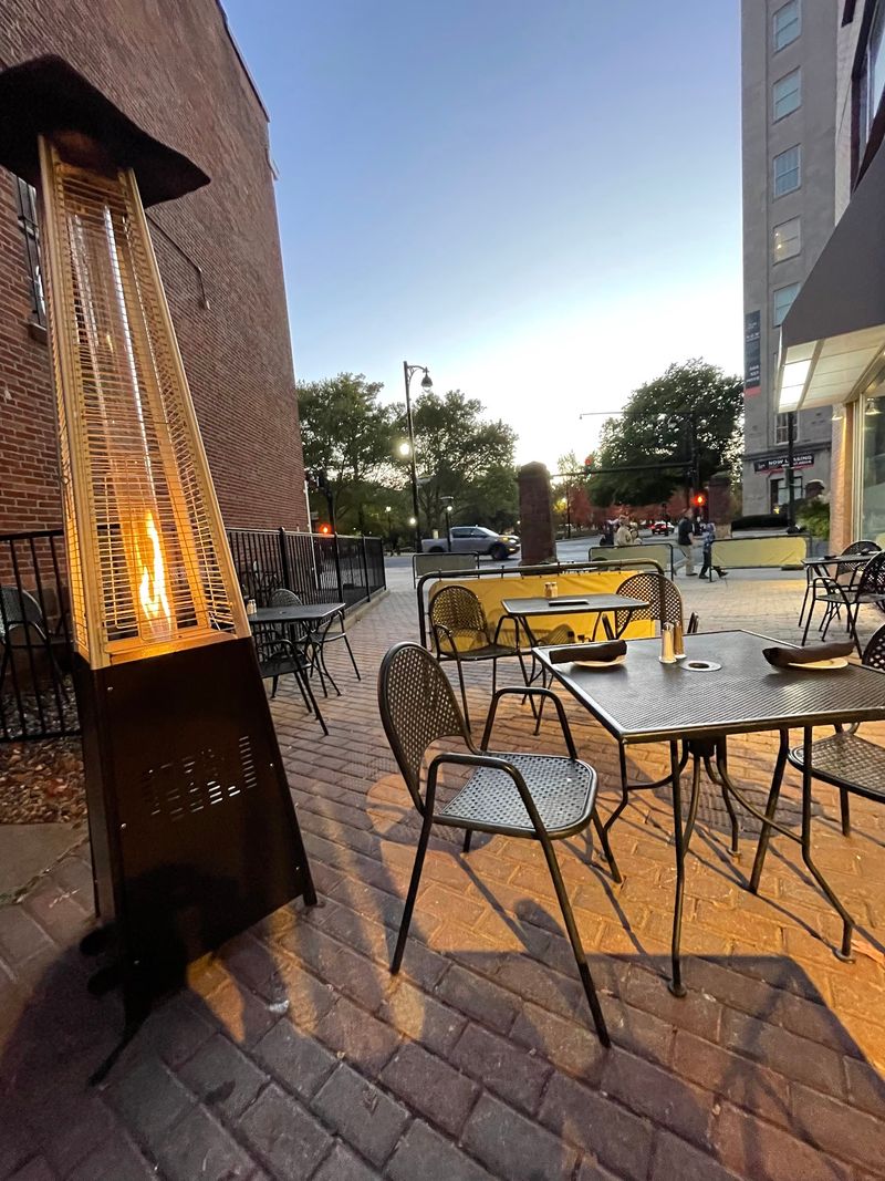 One Of The Best Italian Restaurants In Connecticut Deserves A Spot On Your List - Decor Hint A Downtown Favorite Since 2010