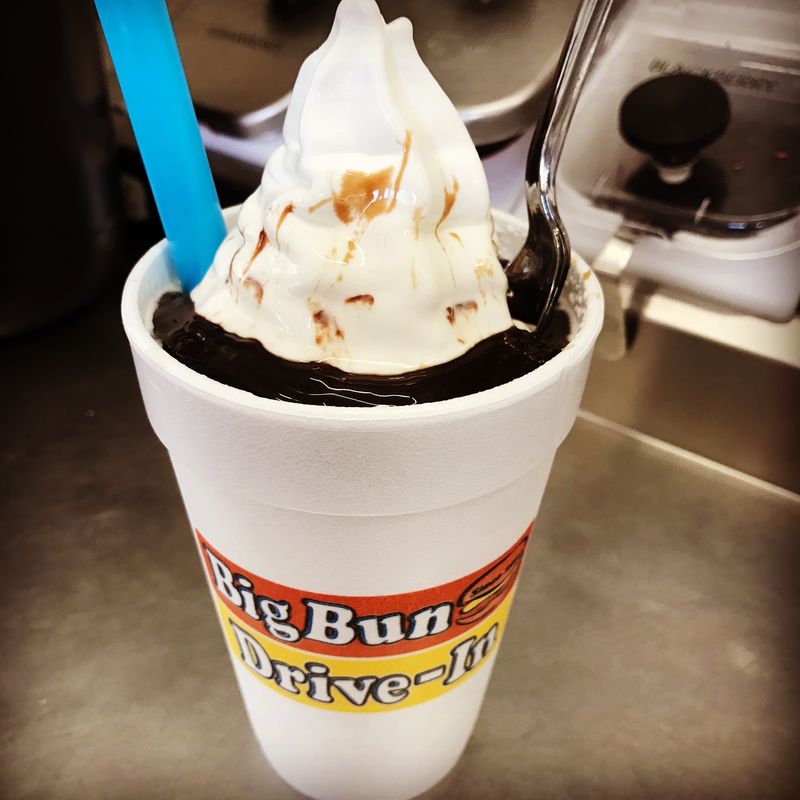 This 70-Year-Old Idaho Drive-In Still Serves The Summer Treats Locals Crave Every Year - Decor Hint Cool Down With One Of The Thick Shakes Locals Return For Every Summer