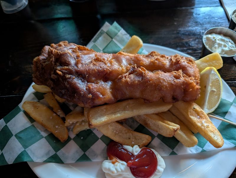 This North Carolina Irish Pub Serves A Shepherd's Pie Locals Keep Coming Back For - Decor Hint Try The Fish And Chips If You Want Another Pub Classic