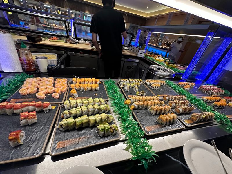 8 Massive Connecticut Buffets That Are Worth The Drive Across The State - Decor Hint Kingdom Buffet, Newington