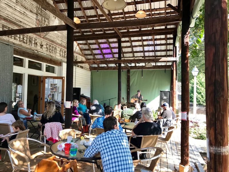 Muddy Creek Cafe & Listening Room
