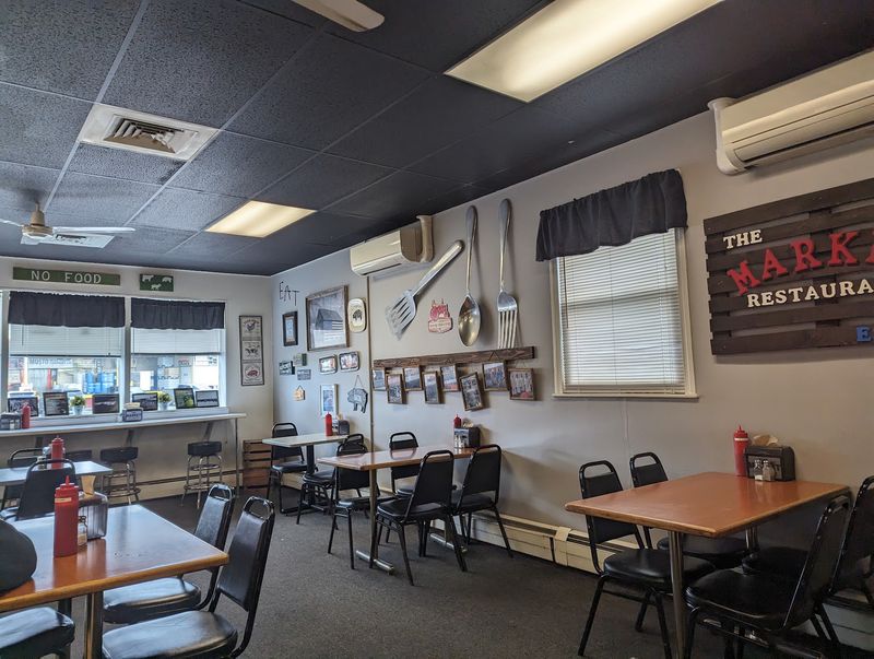 11 Tiny Connecticut Restaurants That Locals Don't Want To Share With Tourists - Decor Hint Market Restaurant, Hartford