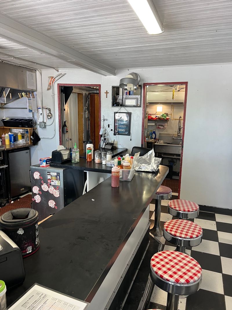 Crawford, Q's Dairy Sweet
